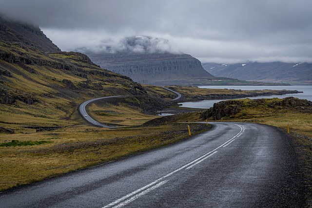 Come Pianificare un Viaggio On The Road: Guida Completa in 8 Passi